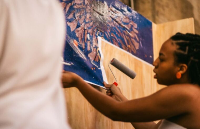 Dedicado aos lambe-lambes, Festival Tapume cria circuito artístico em Belo Horizonte a partir do dia 7 de junho