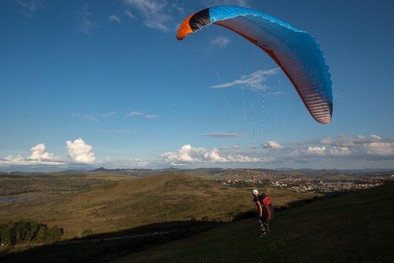 O 1º Open Brumadinho de Parapente aterrissará na Lagoa dos Ingleses