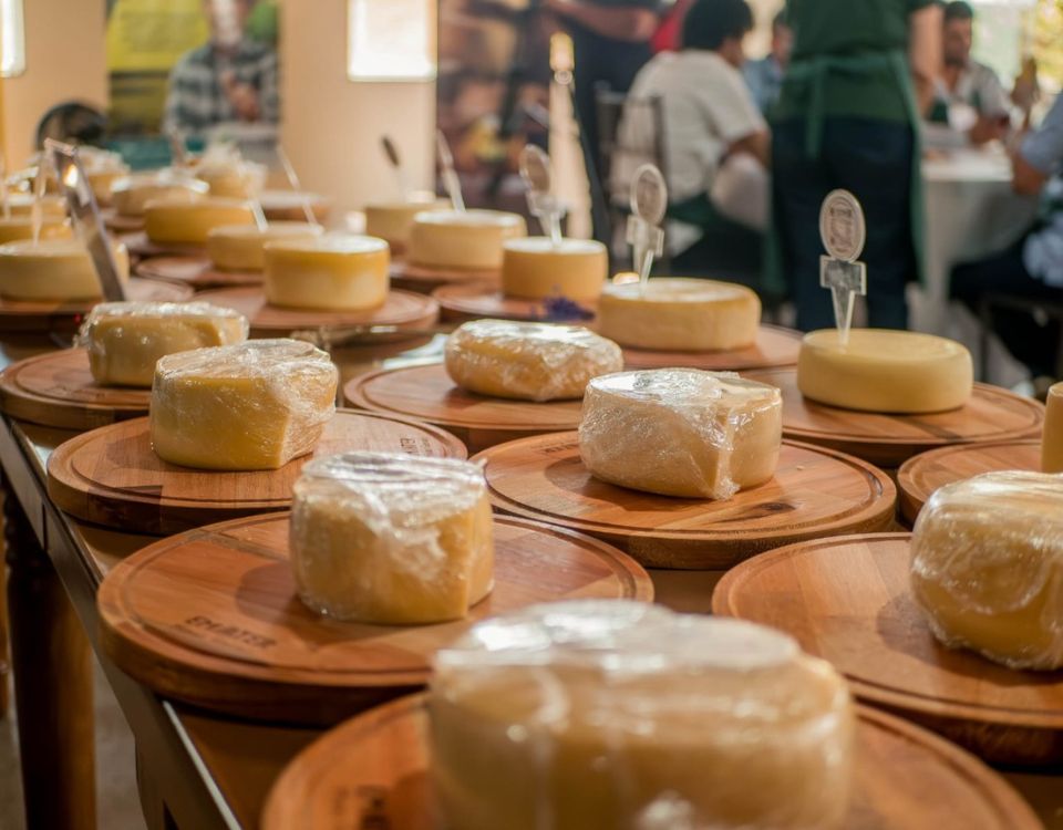 Festa do Queijo do Serro chega à 39ª edição celebrando tradição, sabor e identidade mineira