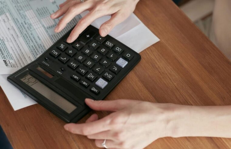 Garantidoras de condomínio fortalecem gestão de síndicos diante da alta inadimplência