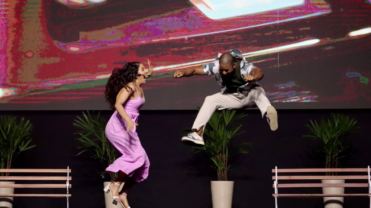 ‘O que eu vou ser se já cresci?’: espetáculo musical volta em grande estilo e será exibida para milhares de estudantes