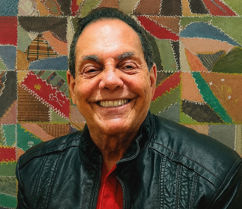 Professor de português lança trilogia autobiográfica aos 81 anos