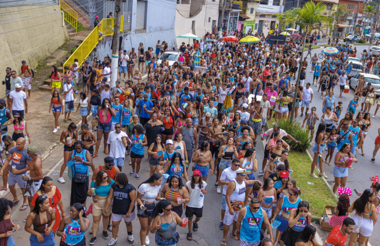 Bloco do Marcão confirma sucesso e arrasta multidão mesmo com chuva em Nova Lima