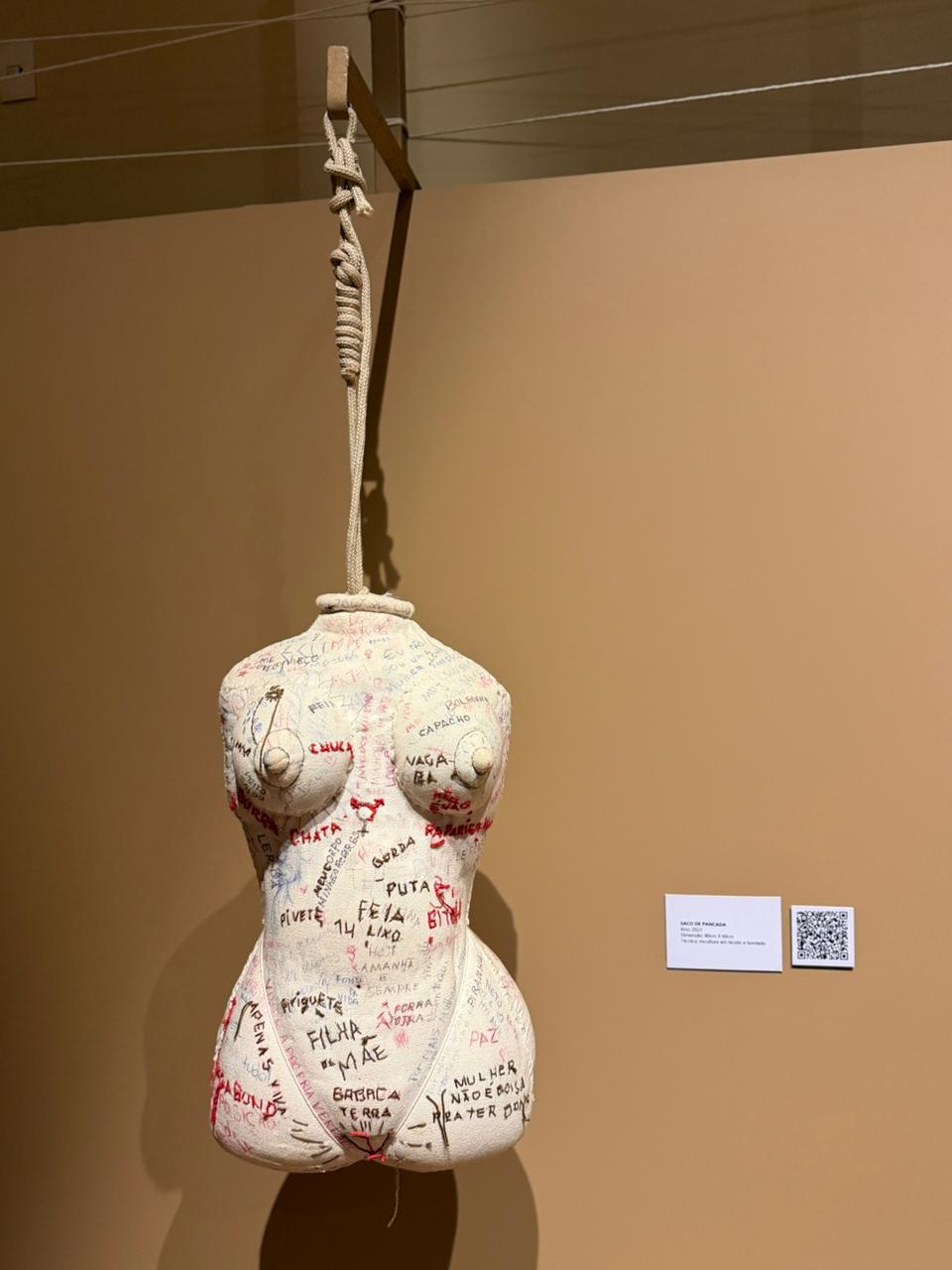 Últimos dias para visitar a exposição “Marlene Barros: tecitura do feminino” no CCBB BH