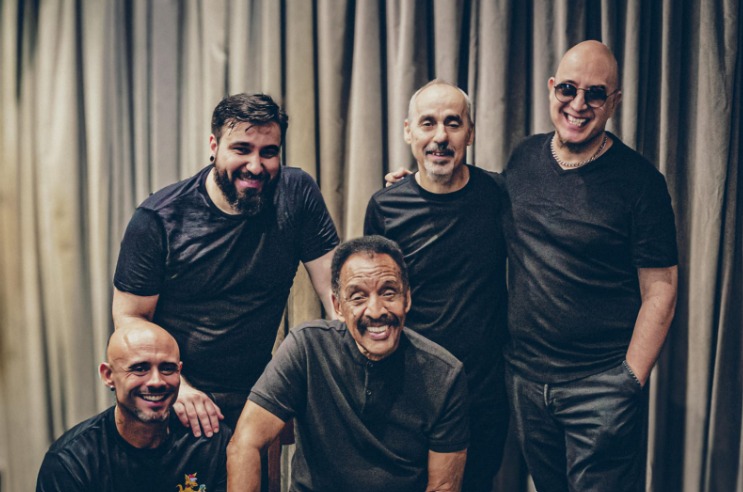 Renato e Seus Blue Caps retorna a Belo Horizonte com clássicos da Jovem Guarda nesta quinta-feira